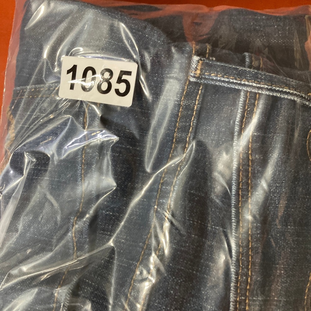 Levi's Women's 512 Perfectly Slimming Straight‎ Leg Jeans Dark Wash Size 10 - Picture 16 of 16
